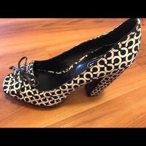 Coach shoes size 6